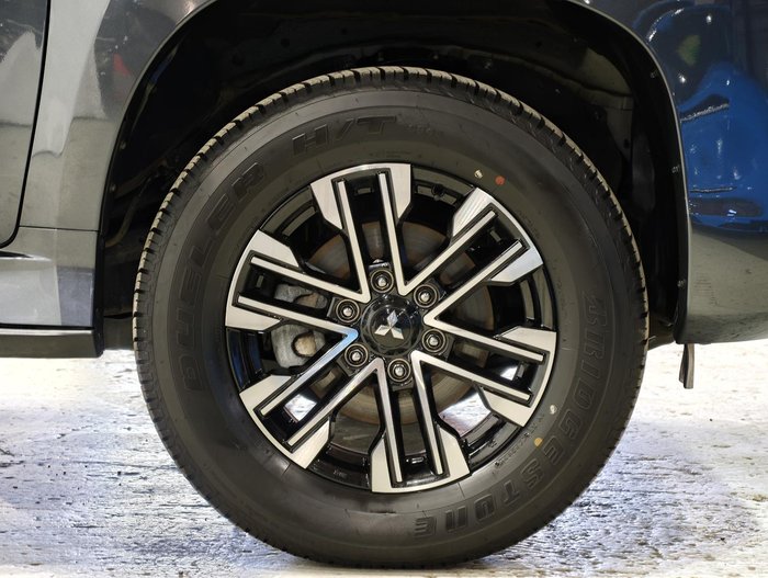 2020 Mitsubishi Pajero Sport GLS
