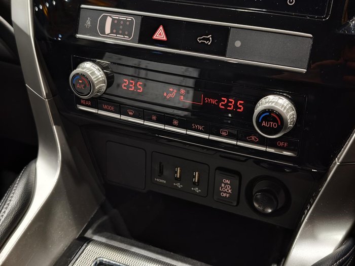2020 Mitsubishi Pajero Sport GLS