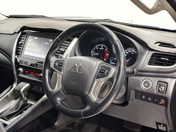 2020 Mitsubishi Pajero Sport GLS