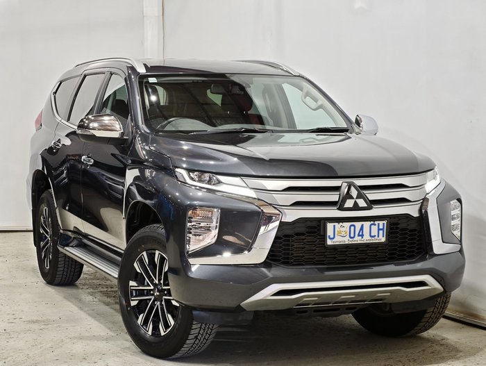 2020 Mitsubishi Pajero Sport GLS
