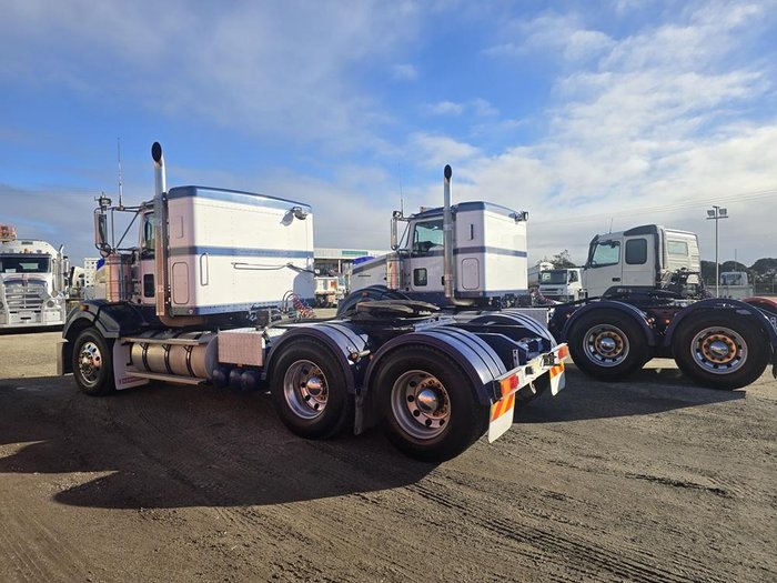 2018 Kenworth T400 Series
