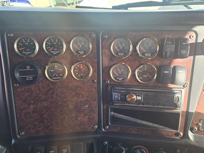 2018 Kenworth T400 Series