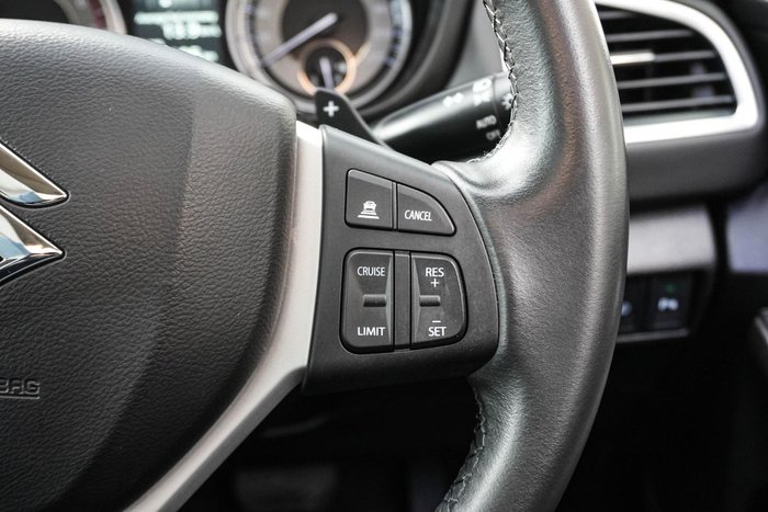 2023 Suzuki S-Cross ALLGRIP Prestige
