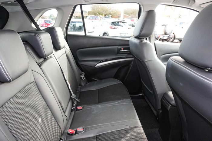 2023 Suzuki S-Cross ALLGRIP Prestige
