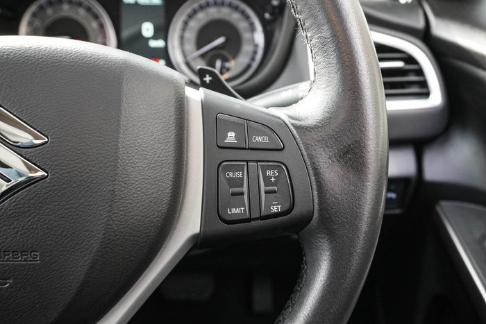 2023 Suzuki S-Cross ALLGRIP Prestige
