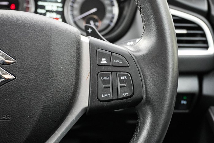 2023 Suzuki S-Cross ALLGRIP Prestige