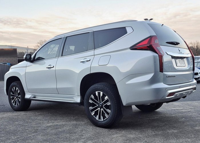 2021 Mitsubishi Pajero Sport GLS