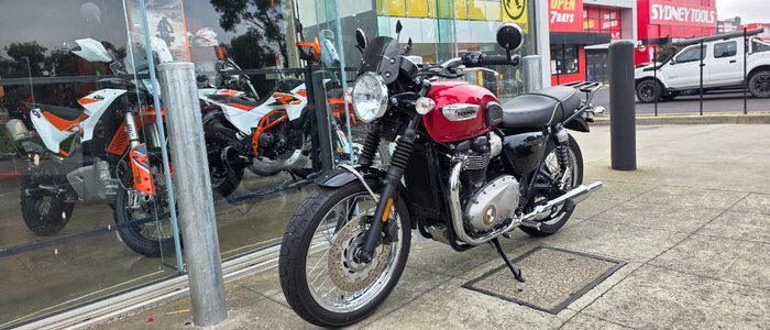 2019 Triumph BONNEVILLE T100 BLACK RED