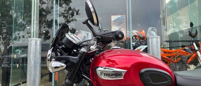 2019 Triumph BONNEVILLE T100 BLACK RED