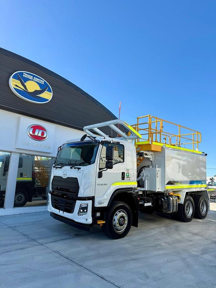 2026 UD Pw 26 300  -Water Cart- Btg