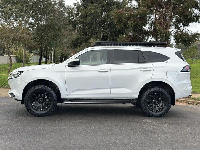 2023 Isuzu MU-X LS-T