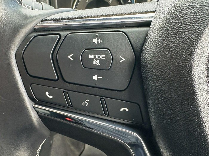 2023 Isuzu MU-X LS-T