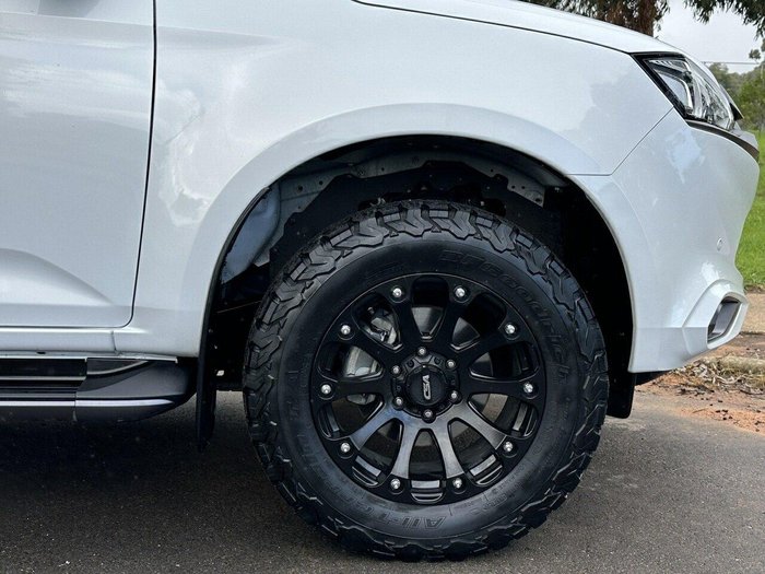 2023 Isuzu MU-X LS-T