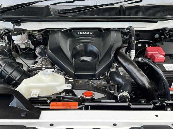2023 Isuzu MU-X LS-T