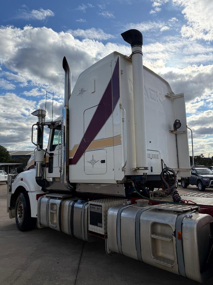 2013 Mack Titan