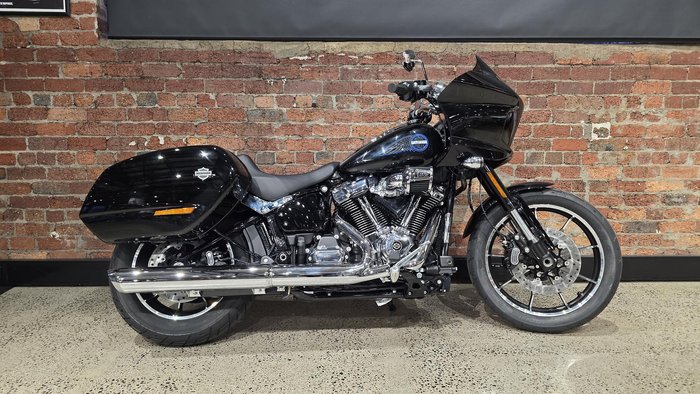 Harley-Davidson Low Rider ST 117 (FXLRST) Softail
