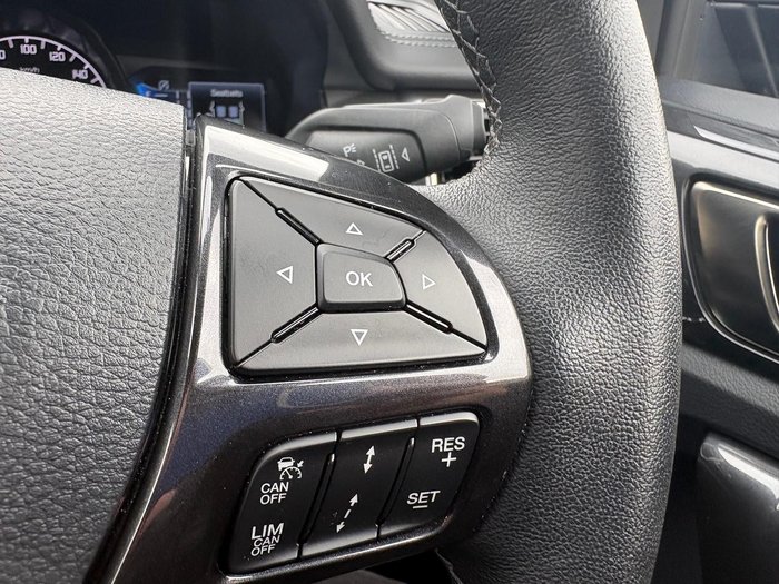 2022 Ford Everest Titanium