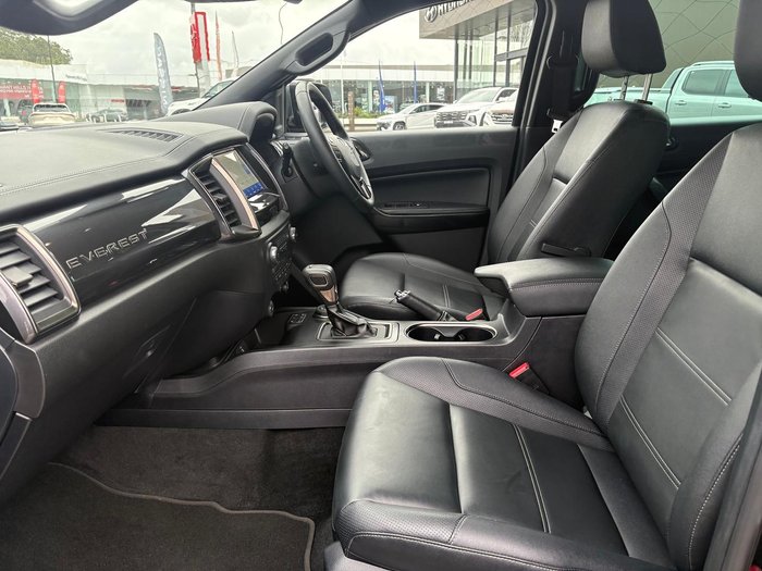 2022 Ford Everest Titanium