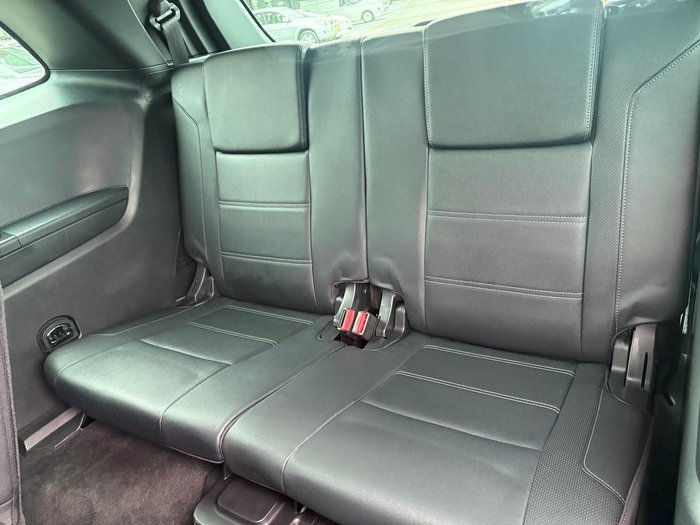 2022 Ford Everest Titanium