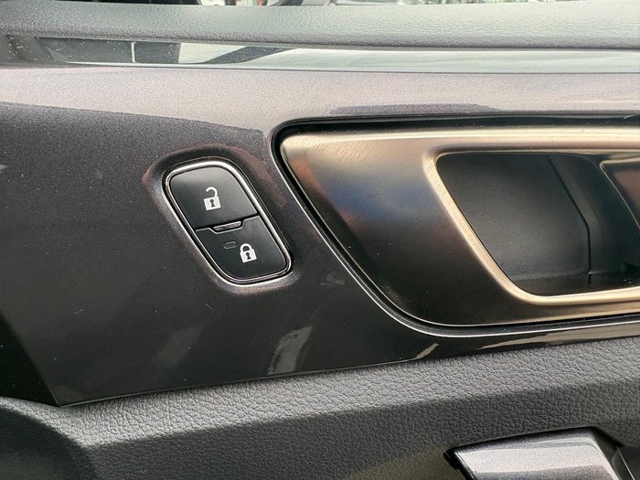 2022 Ford Everest Titanium