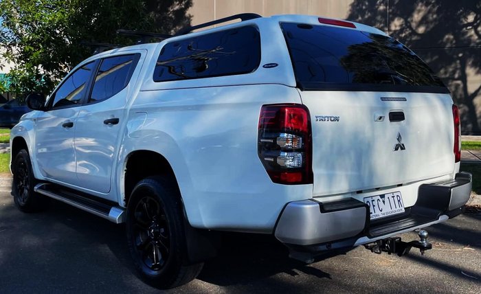 2022 Mitsubishi Triton GLX-R