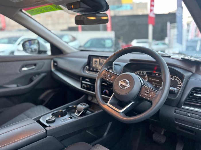 2024 Nissan X-TRAIL ST