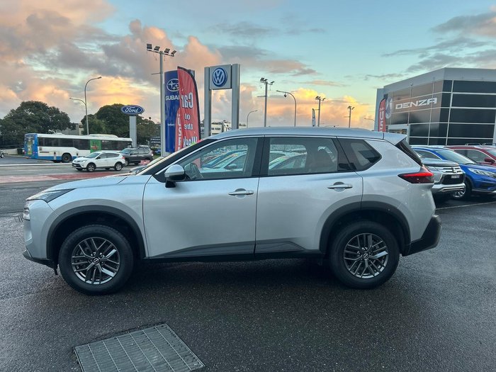 2024 Nissan X-TRAIL ST