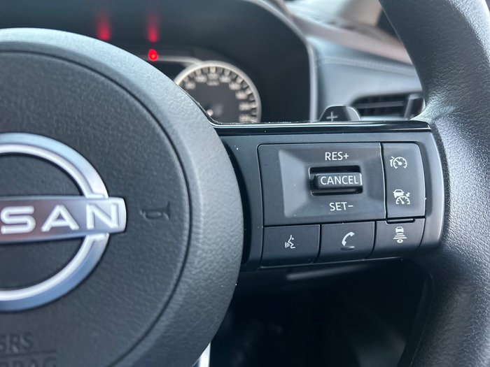 2024 Nissan X-TRAIL ST