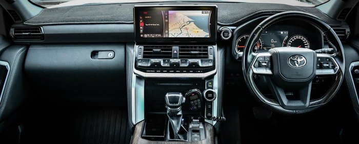 2022 Toyota Landcruiser VX