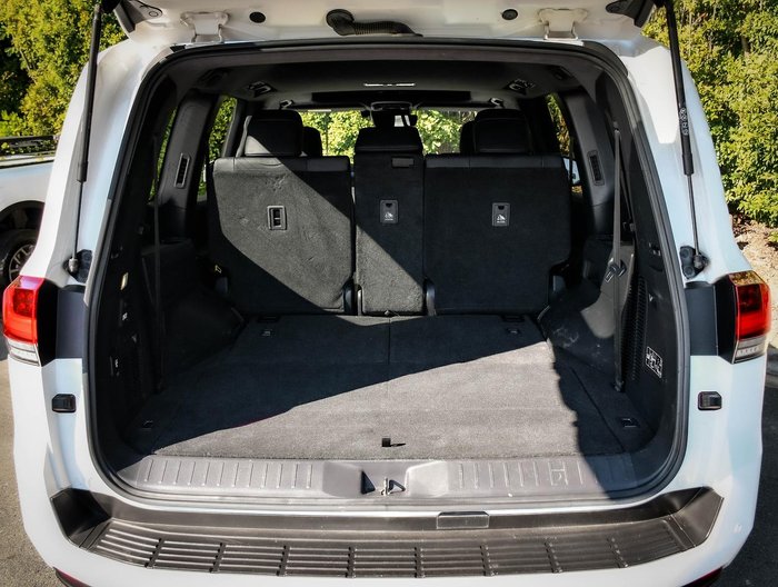 2022 Toyota Landcruiser VX