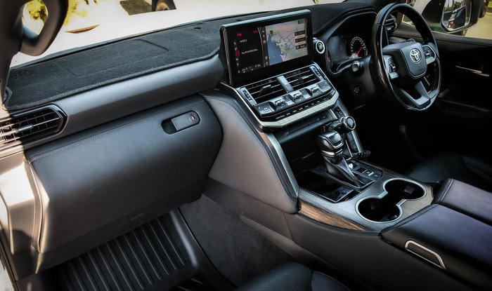 2022 Toyota Landcruiser VX