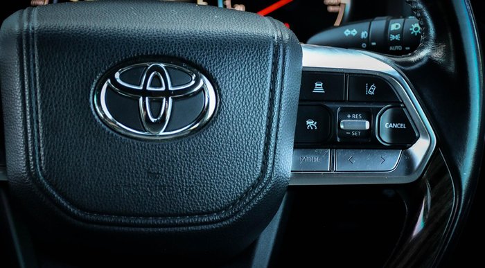 2022 Toyota Landcruiser VX