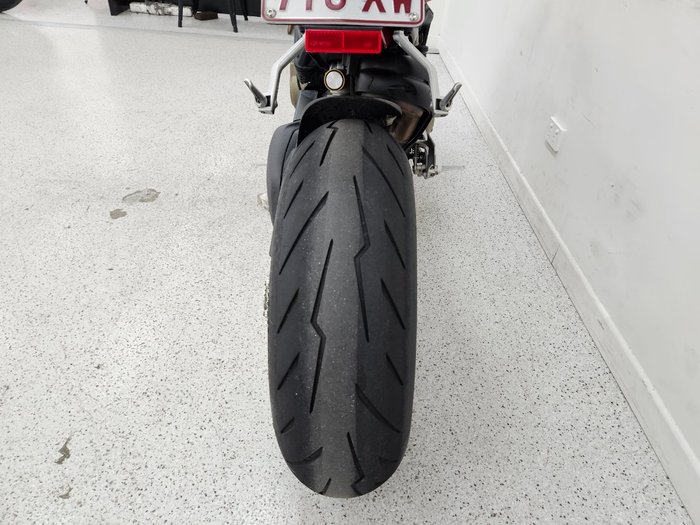 2022 DUCATI STREETFIGHTER V4 Red