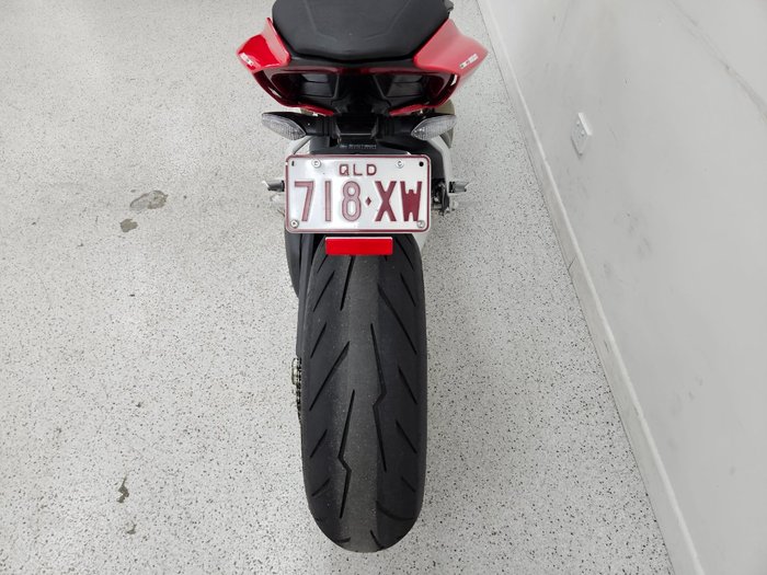 2022 DUCATI STREETFIGHTER V4 Red