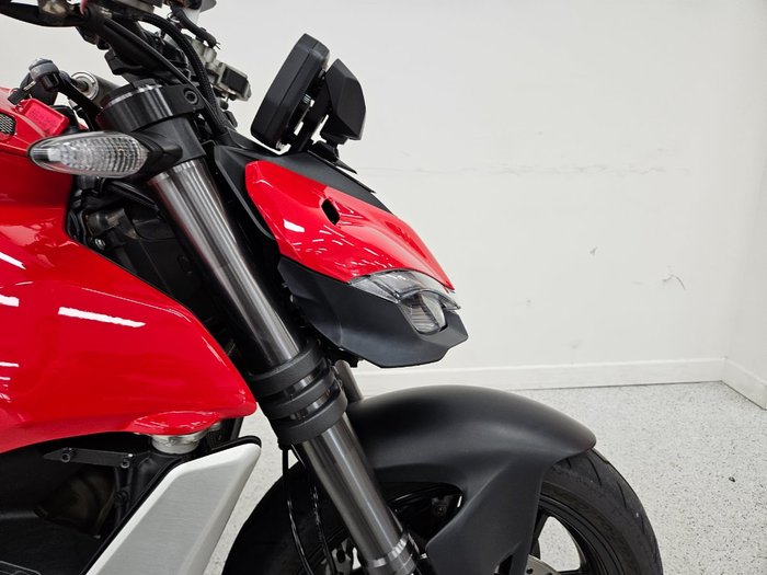 2022 DUCATI STREETFIGHTER V4 Red