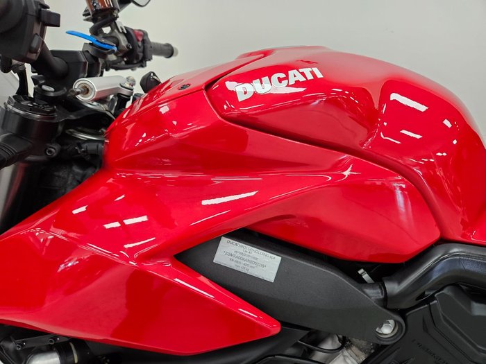2022 DUCATI STREETFIGHTER V4 Red