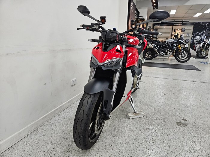 2022 DUCATI STREETFIGHTER V4 Red