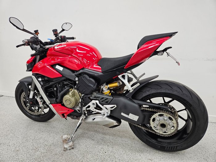 2022 DUCATI STREETFIGHTER V4 Red