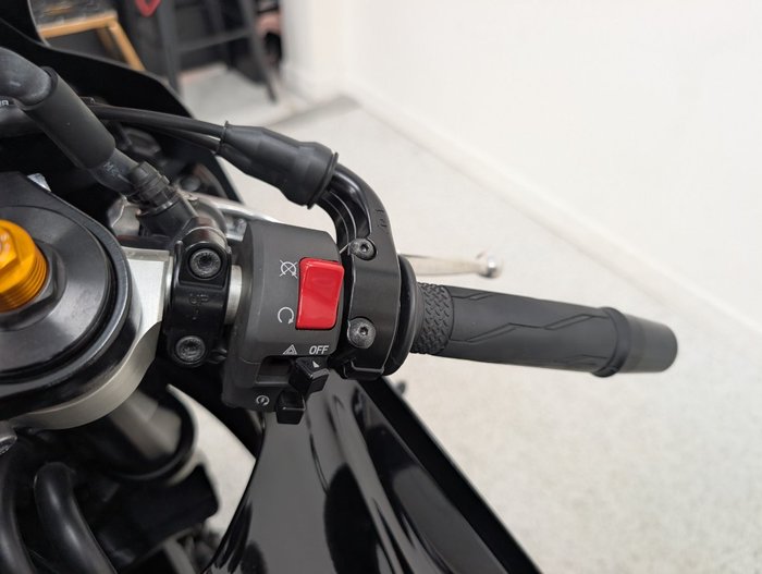 2025 YAMAHA YZF-R7LA Black