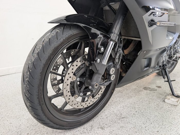 2025 YAMAHA YZF-R7LA Black
