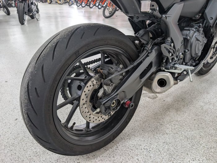 2025 YAMAHA YZF-R7LA Black