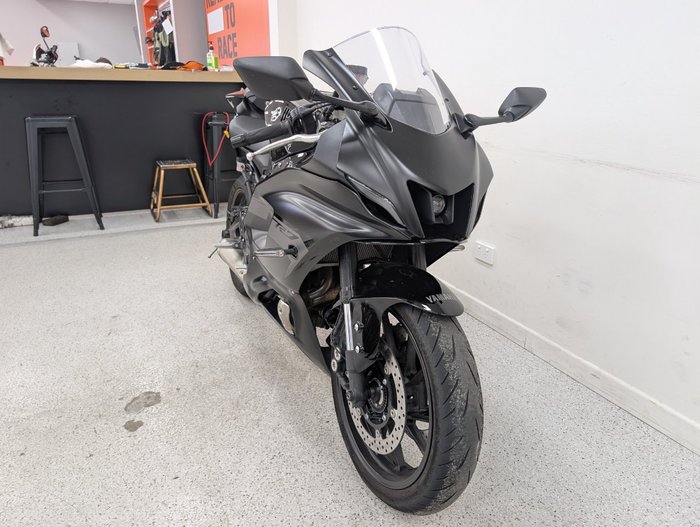 2025 YAMAHA YZF-R7LA Black