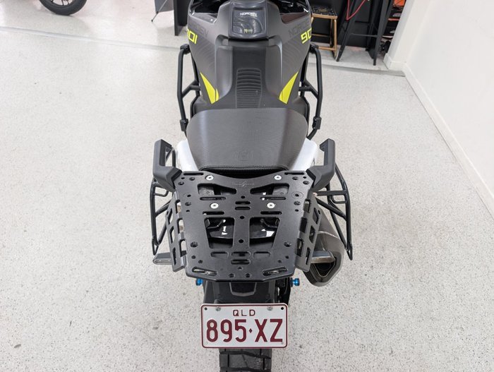 2022 HUSQVARNA NORDEN 901 Black
