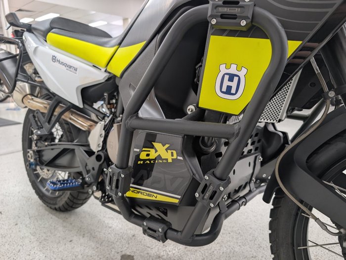 2022 HUSQVARNA NORDEN 901 Black