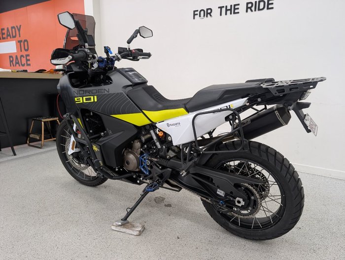 2022 HUSQVARNA NORDEN 901 Black