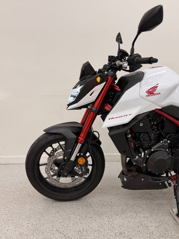 2023 Honda CB750 (HORNET) White