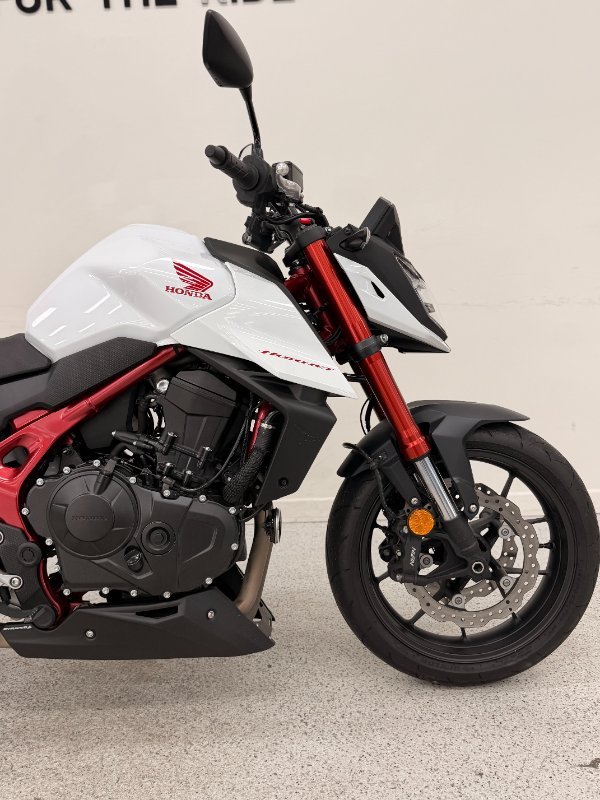 2023 Honda CB750 (HORNET) White