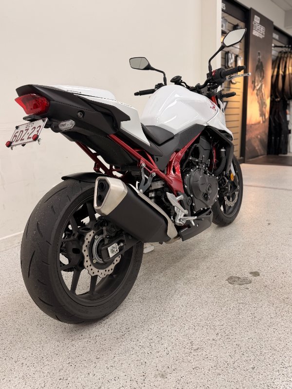 2023 Honda CB750 (HORNET) White
