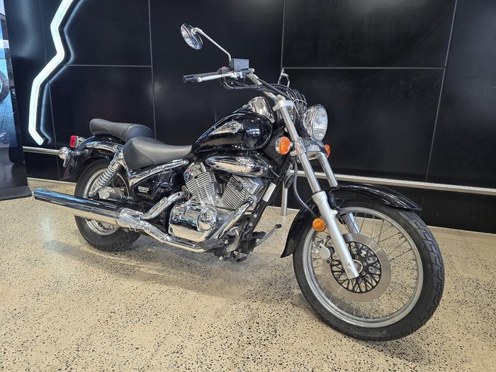 2014 Suzuki Intruder 250LC (VL250)