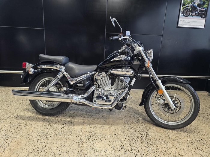 2014 Suzuki Intruder 250LC (VL250)